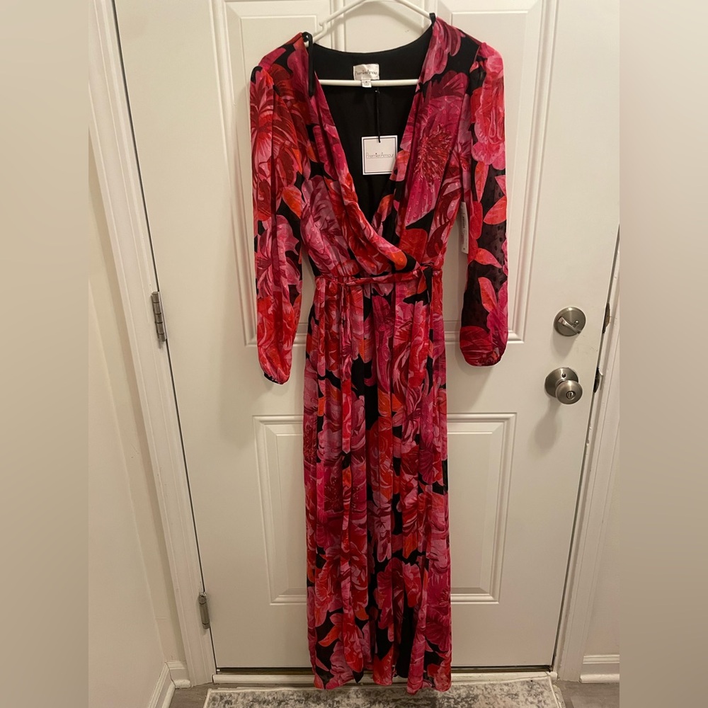 NWT Women’s Red and Pink Floral Long Sleeve Maxi Dress